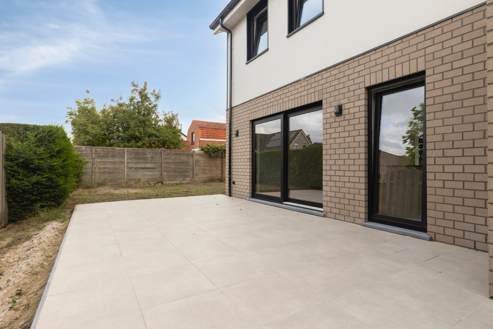 Heikant (NL) – Moderne vrijstaande woning met verrassend veel ruimte, energiezuinig comfort en mogelijkheden voor werken aan huis 