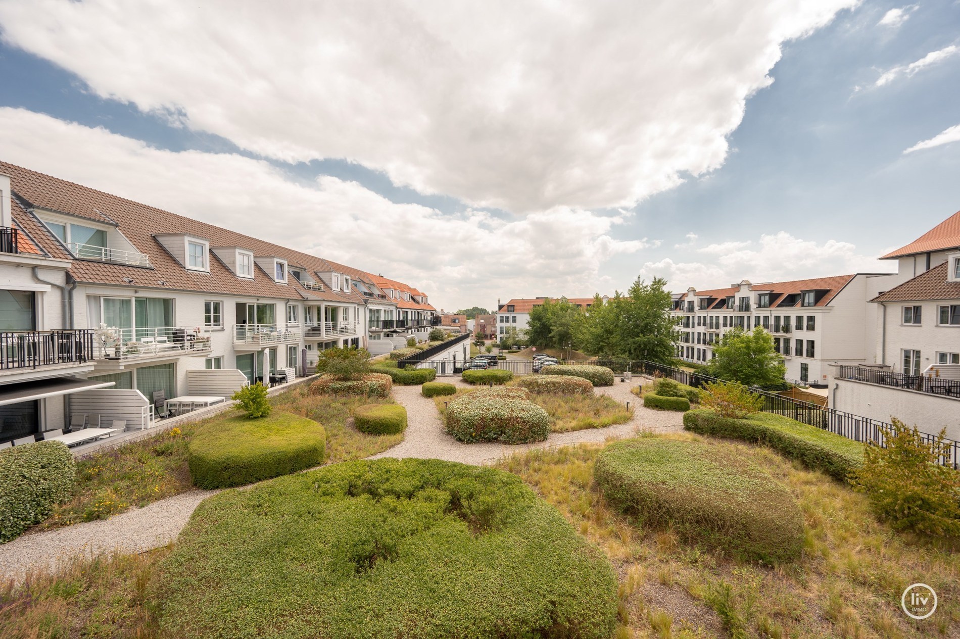 Appartement moderne avec 2 chambres à coucher complètes et de grandes terrasses orientées au sud situé à Duinenwater. 