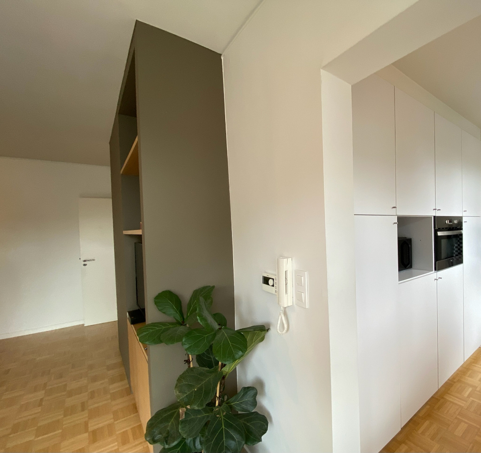 Lichtrijk 2 slaapkamer-appartement nabij de Sterre. 