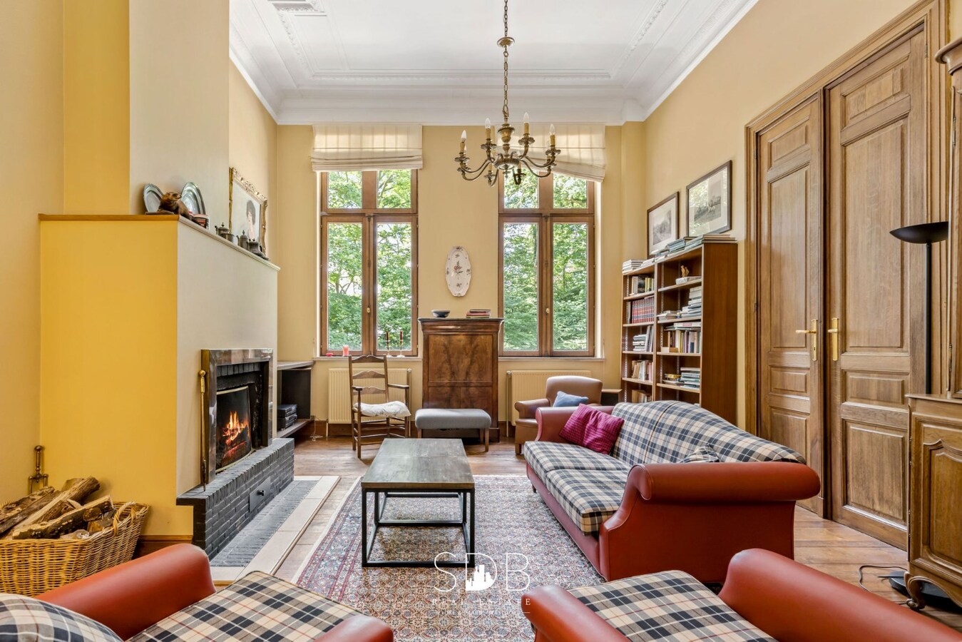 Prachtig kasteel met omringend park, weilanden en stalgebouw op circa 5hectare 