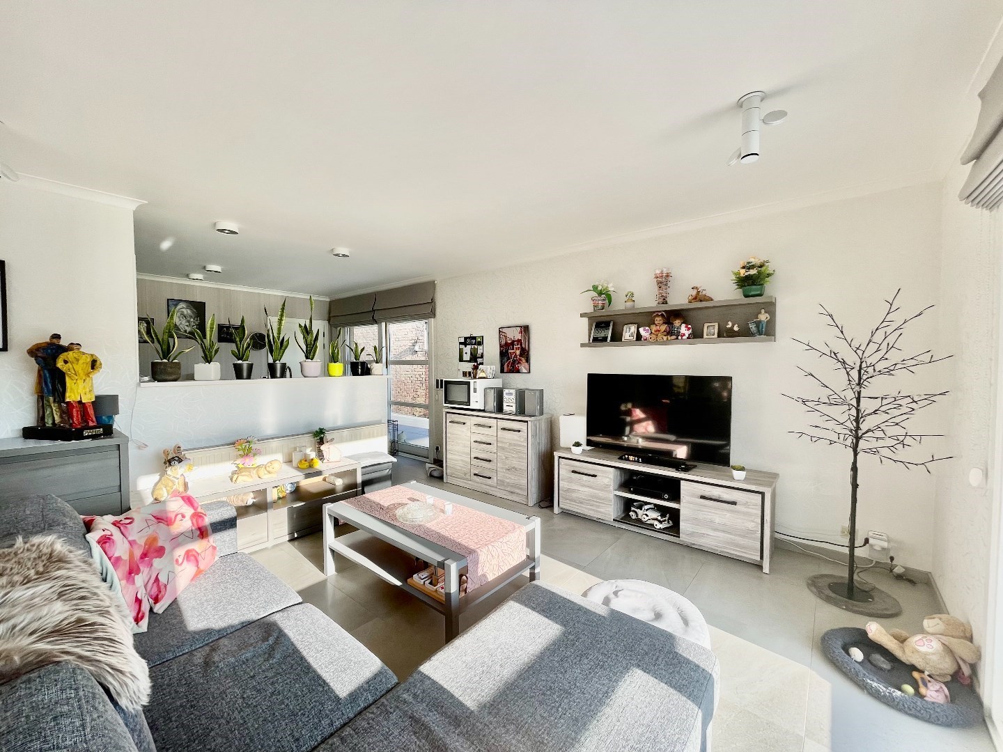 VERLAAGDE PRIJS - Gelijkvloerse villa met prachtige tuin op 850m² 