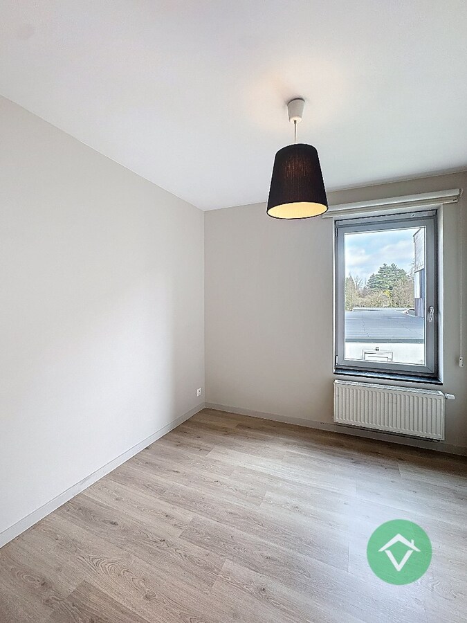 Appartement met 2 slaapkamers en terras te Roeselare 