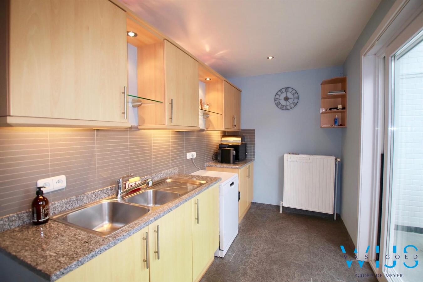 Instapklaar karaktervol woonhuis op een TOPlocatie in Eeklo ! 