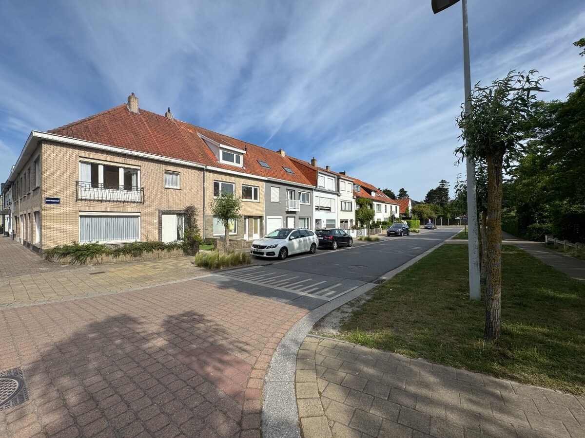 Exclusieve renovatiekans nabij het hart van het Zoute en de Royal Zoute Golf Club. 
