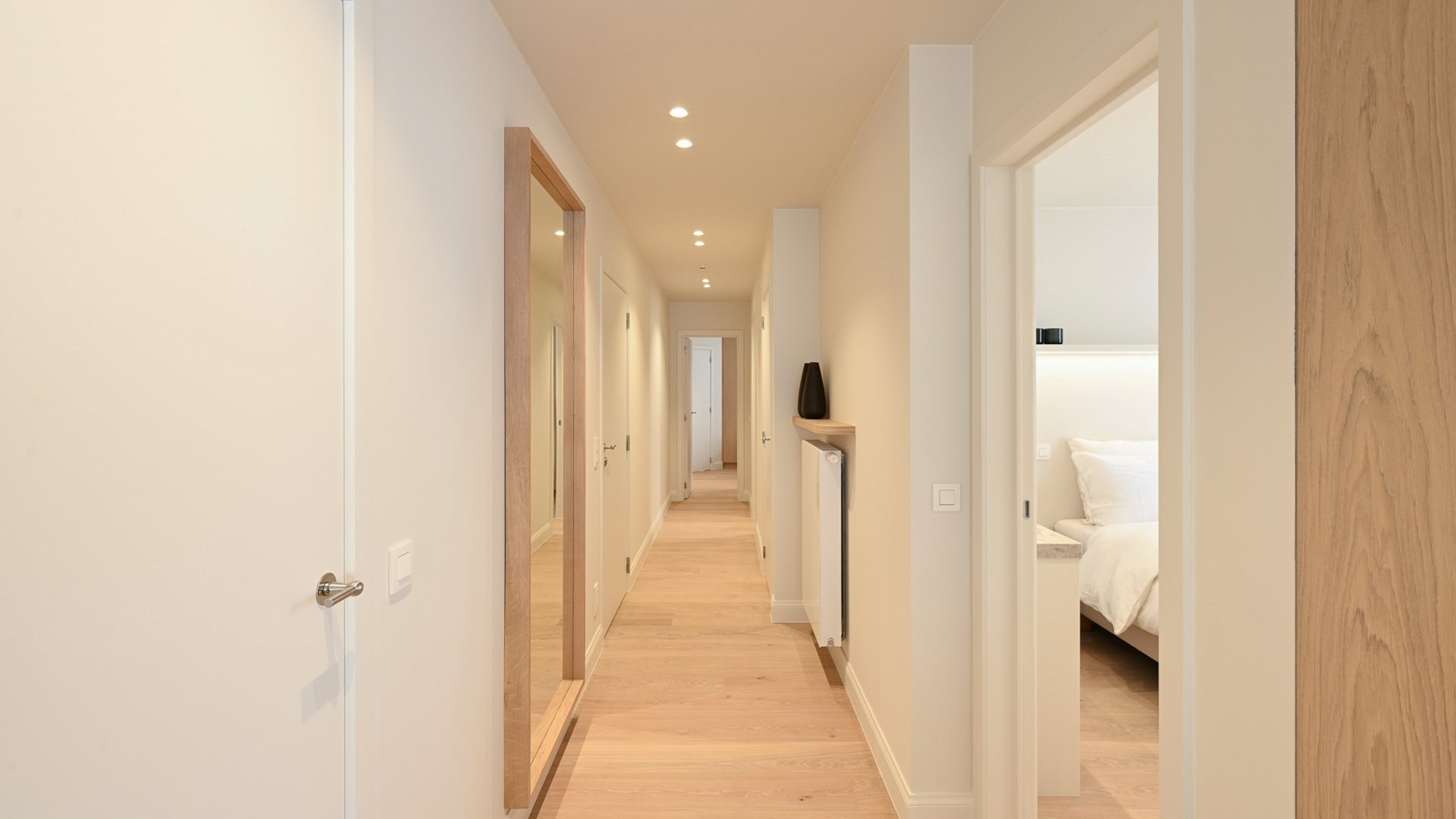 Magnifique appartement d'angle avec 3 chambres à coucher situé idéalement au milieu de l'avenue Lippens à Knokke. 