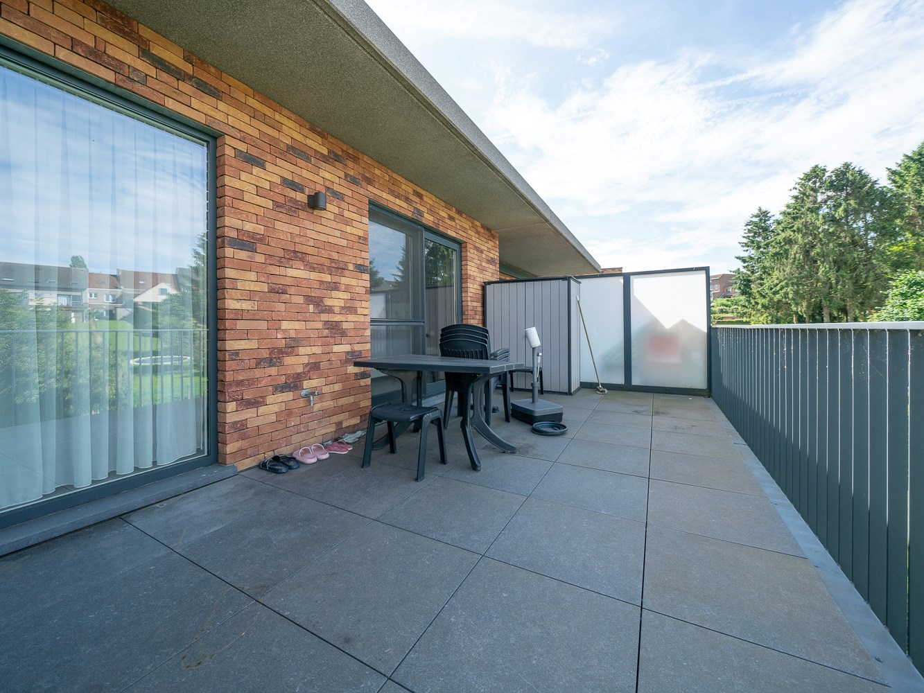 Prachtig nieuwbouwappartement met 2 kamers en garagebox 