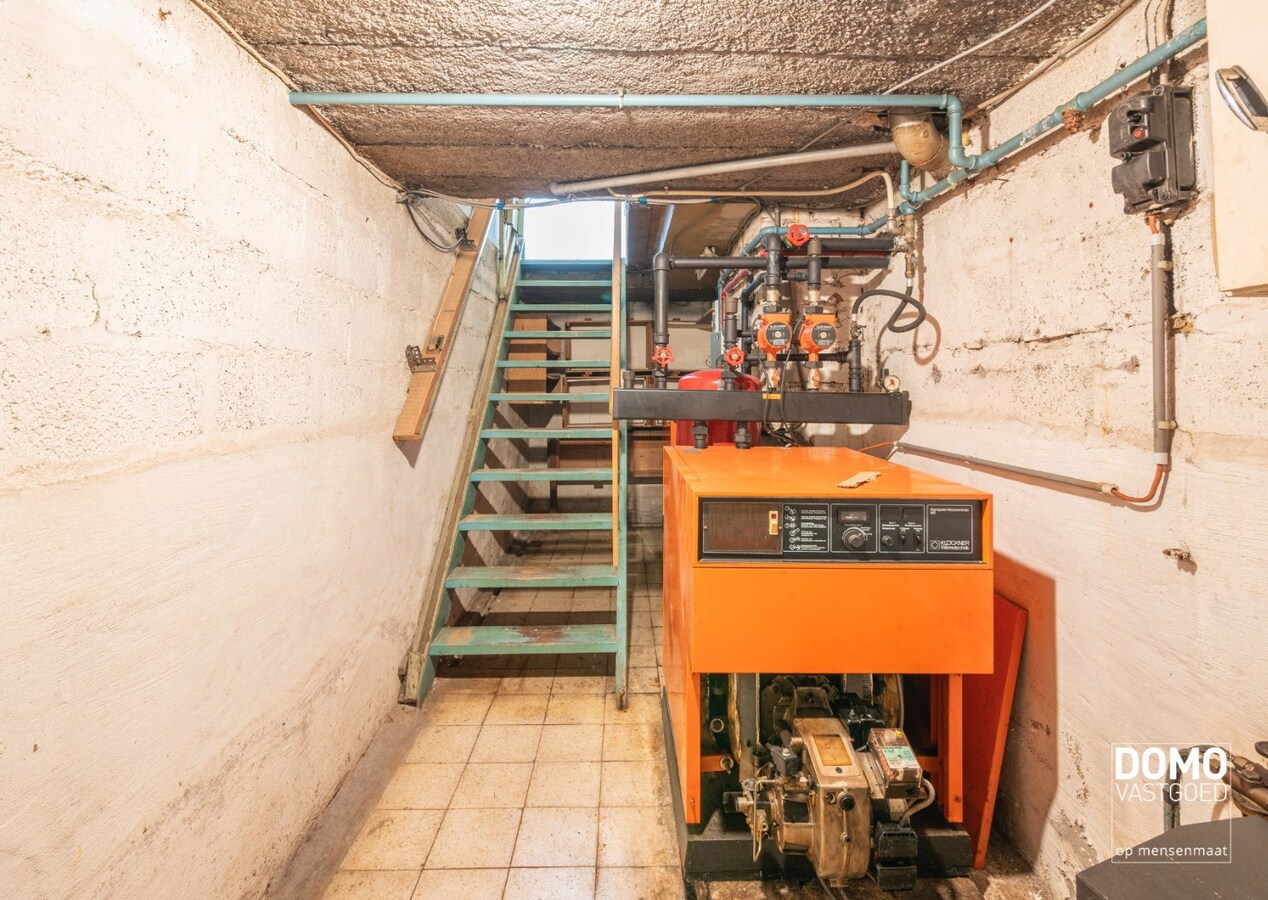 RUIME GELIJKVLOERSE WONING OP EEN PERCEEL VAN 12A 80CA MET 3 SLAAPKAMERS, EN GARAGE TE BOEKT (HEUSDEN-ZOLDER) 