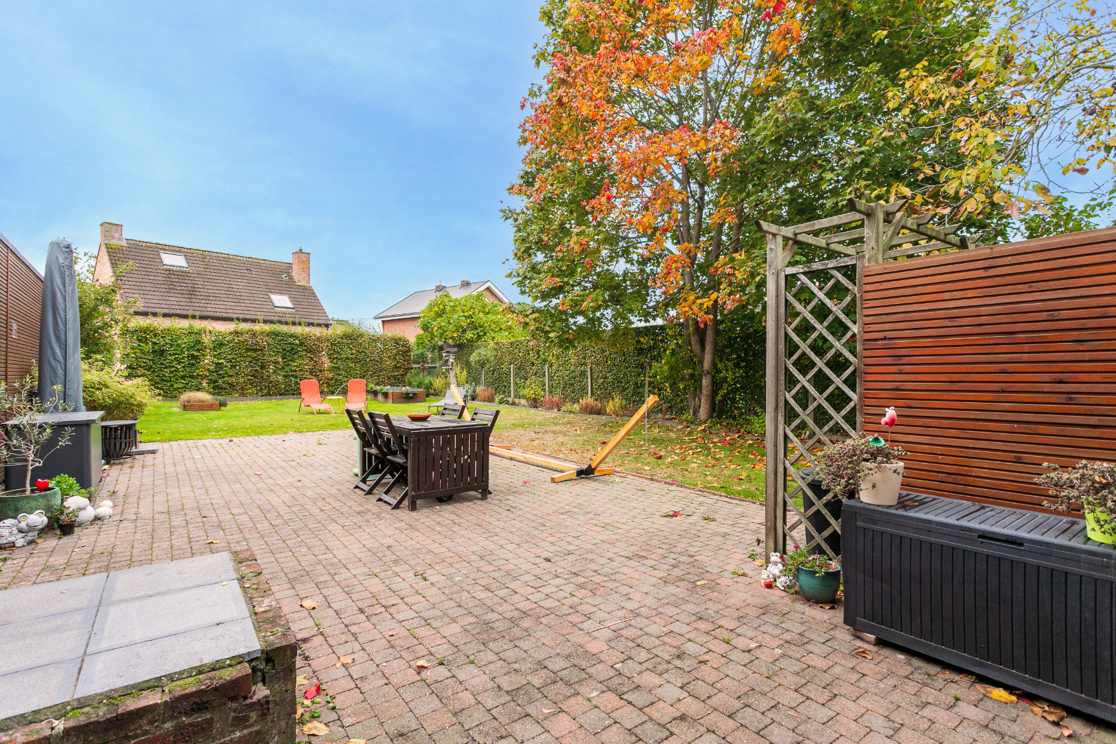 Instapklare driegevelwoning met 3 slpk te Lembeek 