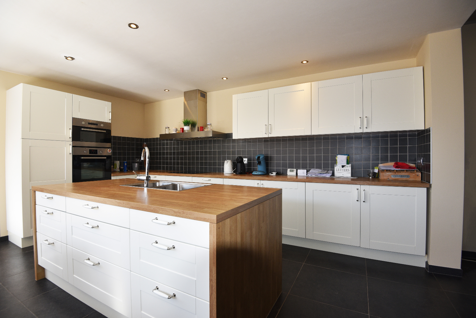 Gerenoveerde woning 3 slpks en garage op 920m² te Maldegem 