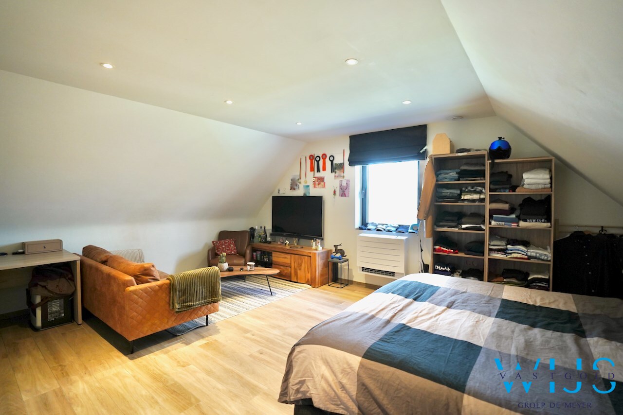 Prachtige HOB met unieke afwerking te Bassevelde ! 