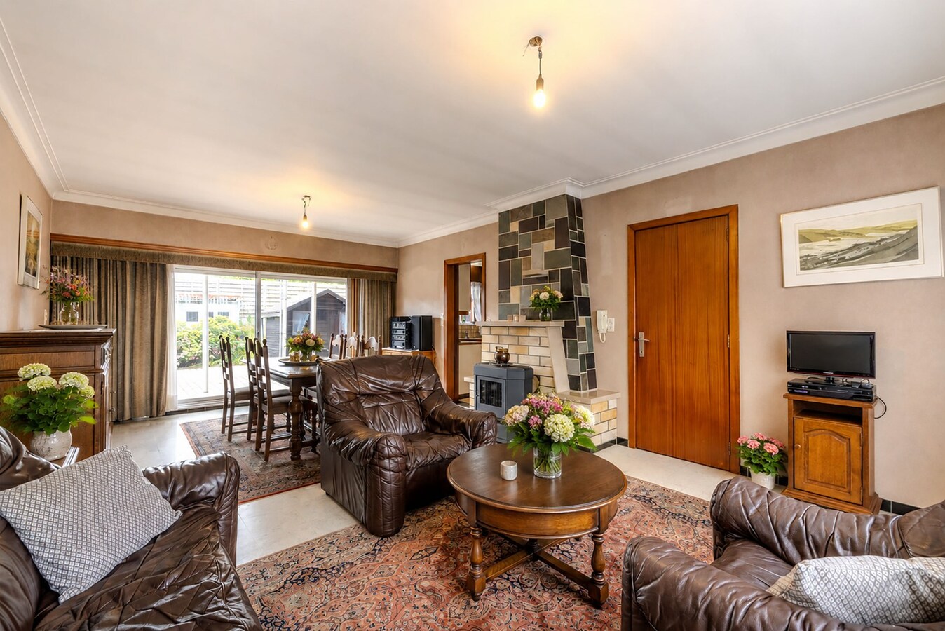 Ruime gezinswoning met 4 slpks op 568 m² 