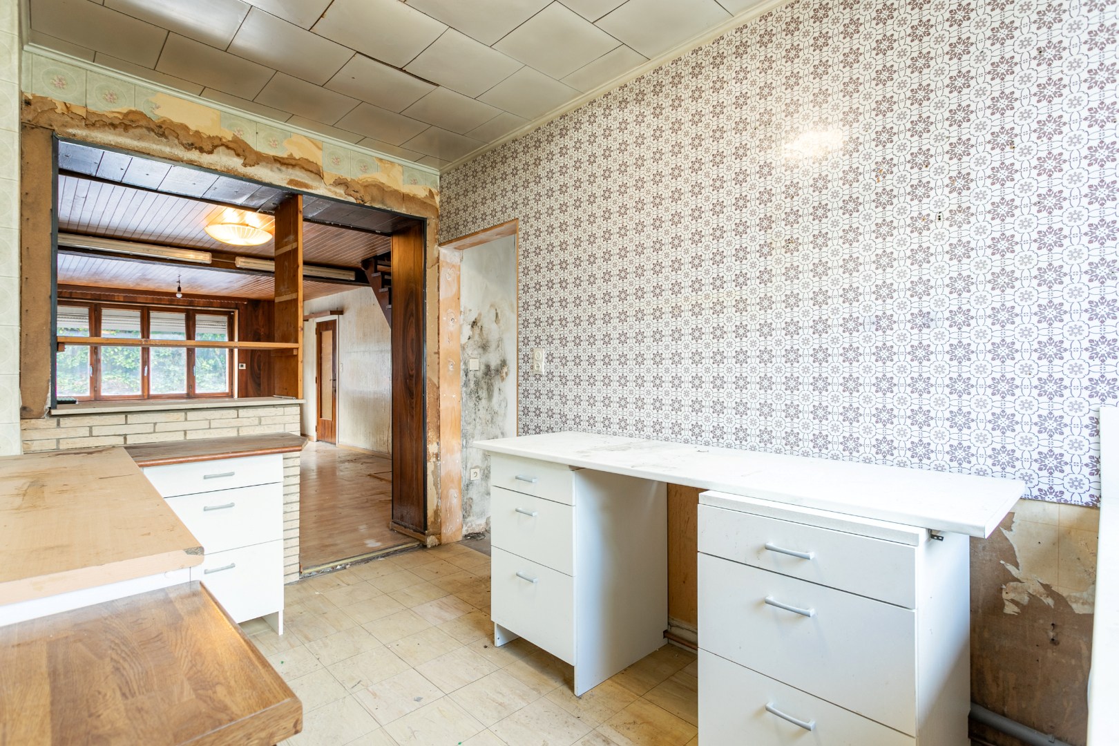 Te renoveren woning te Buizingen met veel potentieel op 1a35ca 