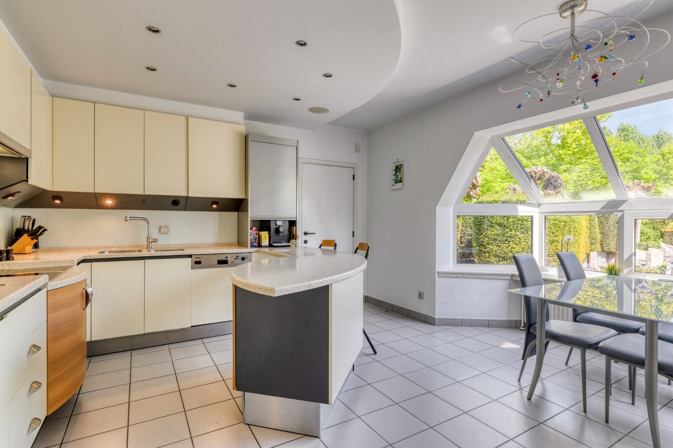 Exclusieve VILLA met hoogwaardige materialen te Vertrijk (Boutersem) 