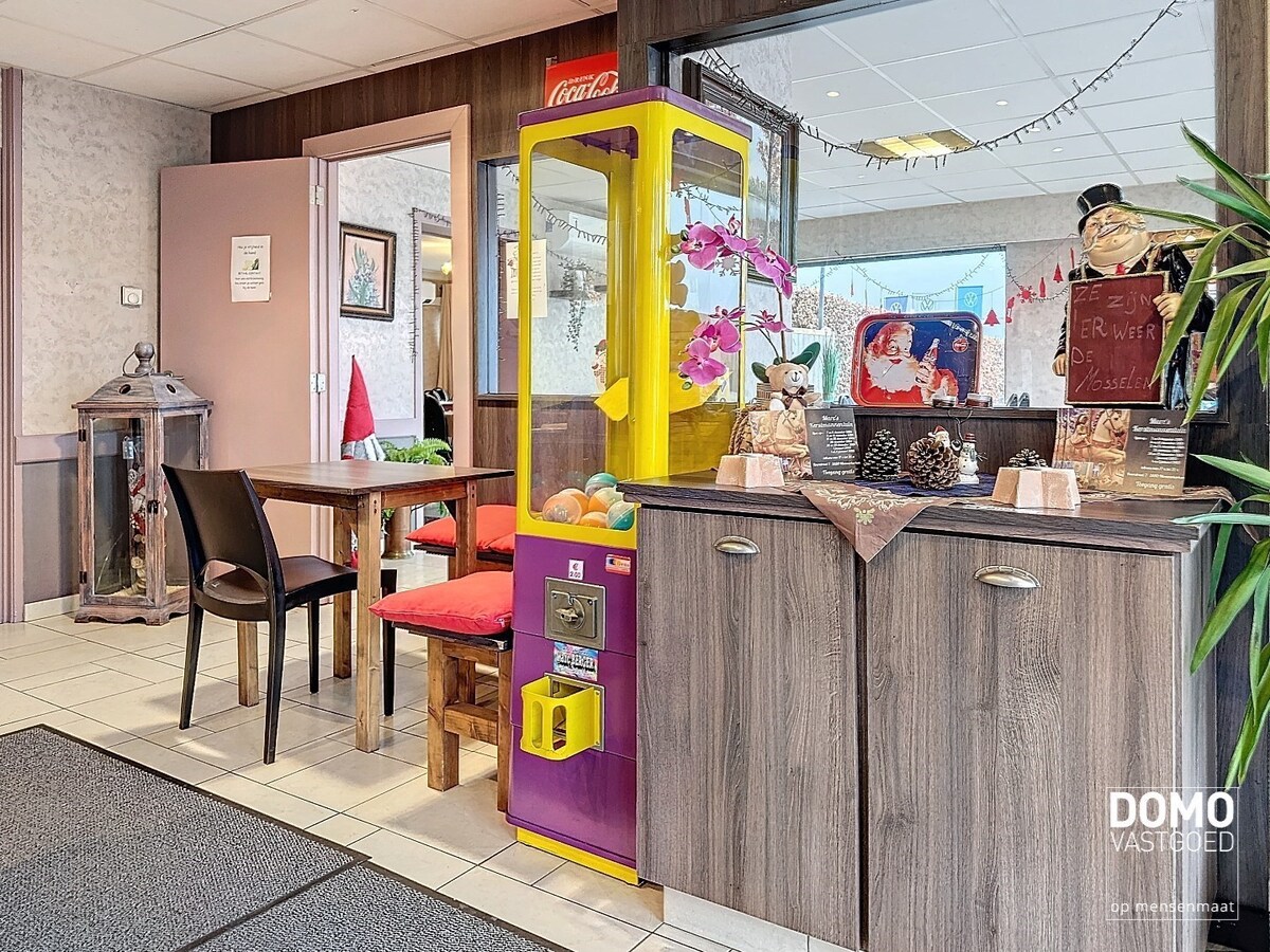 TE HUUR - GOED DRAAIEND RESTAURANT MET FRITUURZAAK EN WOONST 