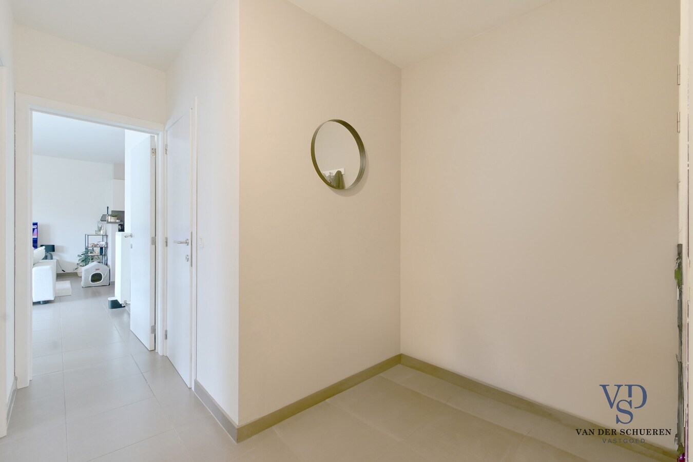 Modern appartement in hartje Dikkelvenne 