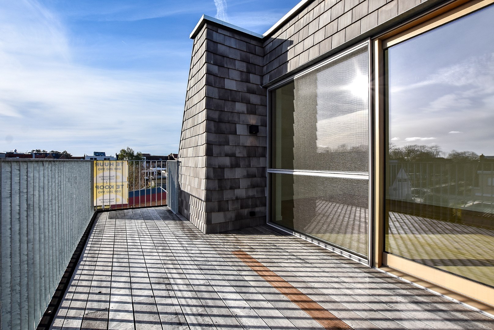 Recent dakappartement met 2 slaapkamers te Oostduinkerke. 
