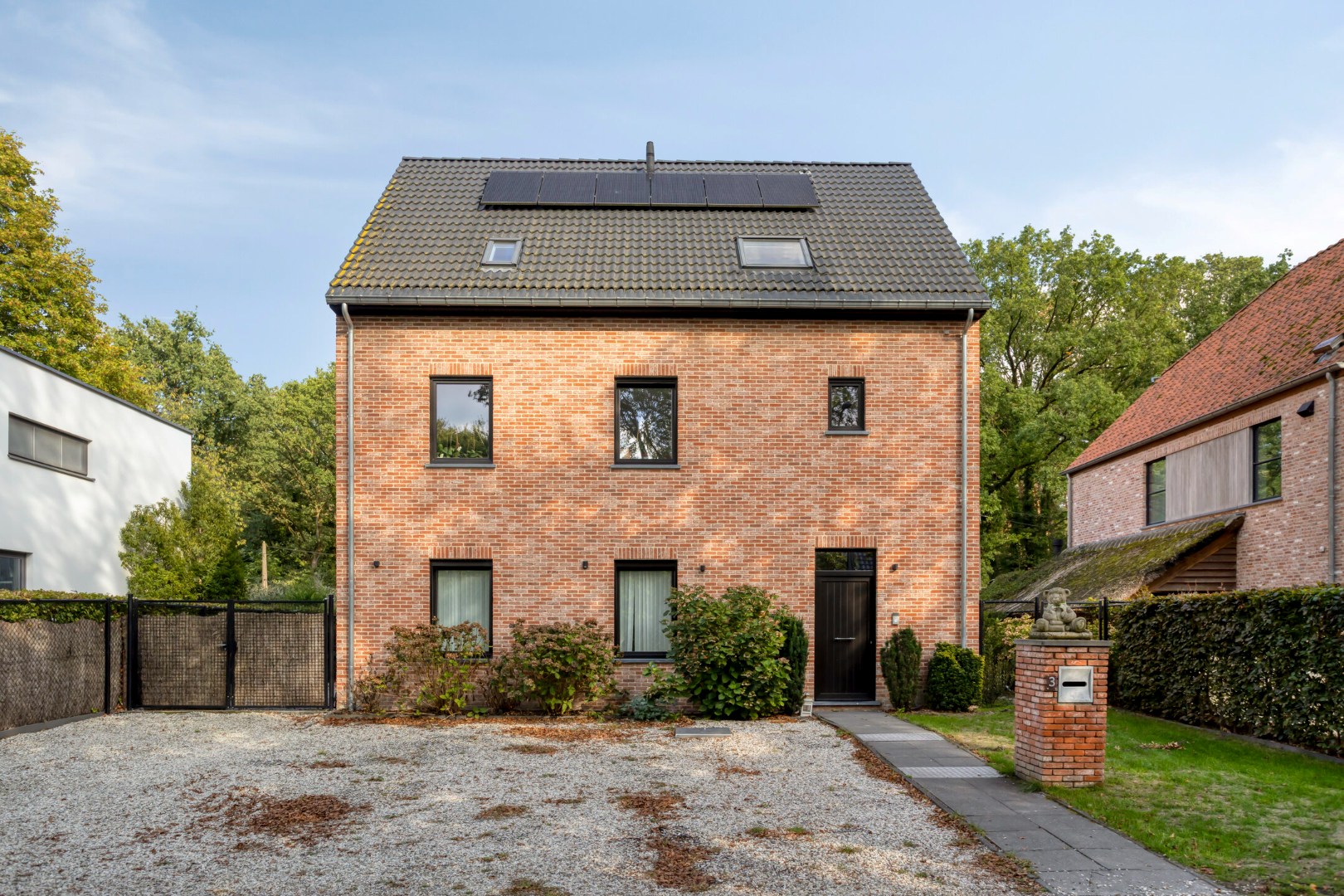 Veelzijdige recente woning aan de Brechtse Heide – ideaal voor wonen &amp; werken 