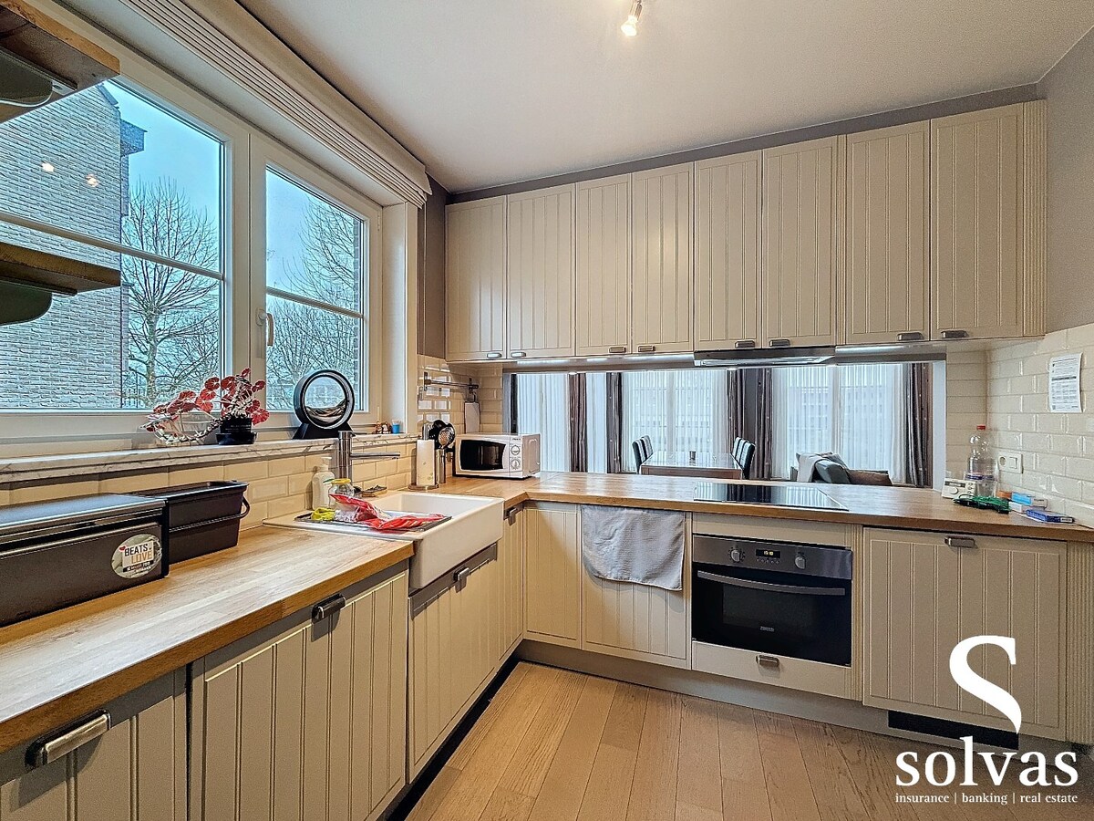 Gemeubeld appartement met 2 slaapkamers 