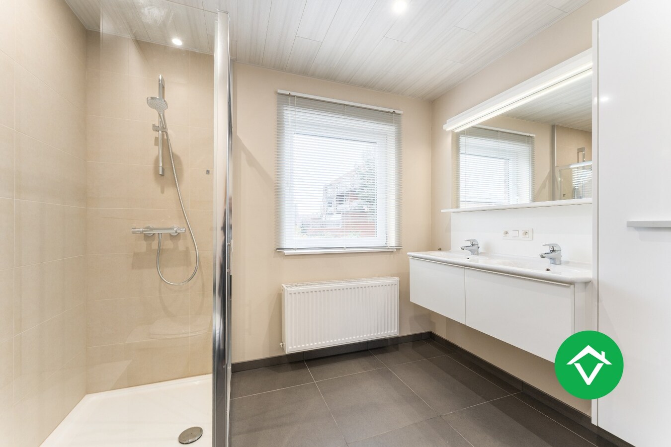 Instapklare gezinswoning met 3 slaapkamers op toplocatie nabij het centrum van Koekelare 