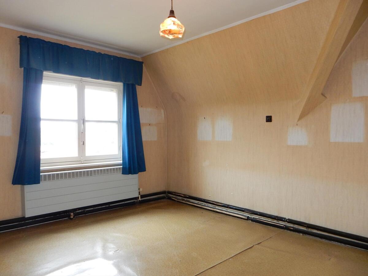 Karaktervolle halfopen woning met garage 