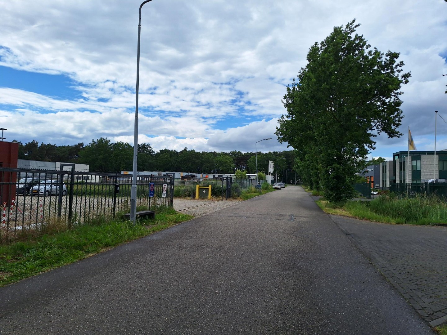 Bedrijfsterrein te koop in Weert