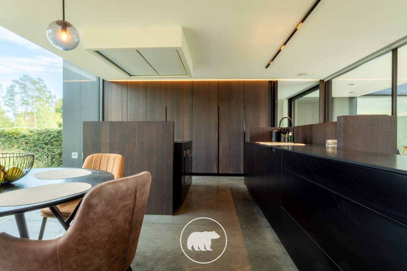Buitengewone design villa op unieke ligging te Lochristi 