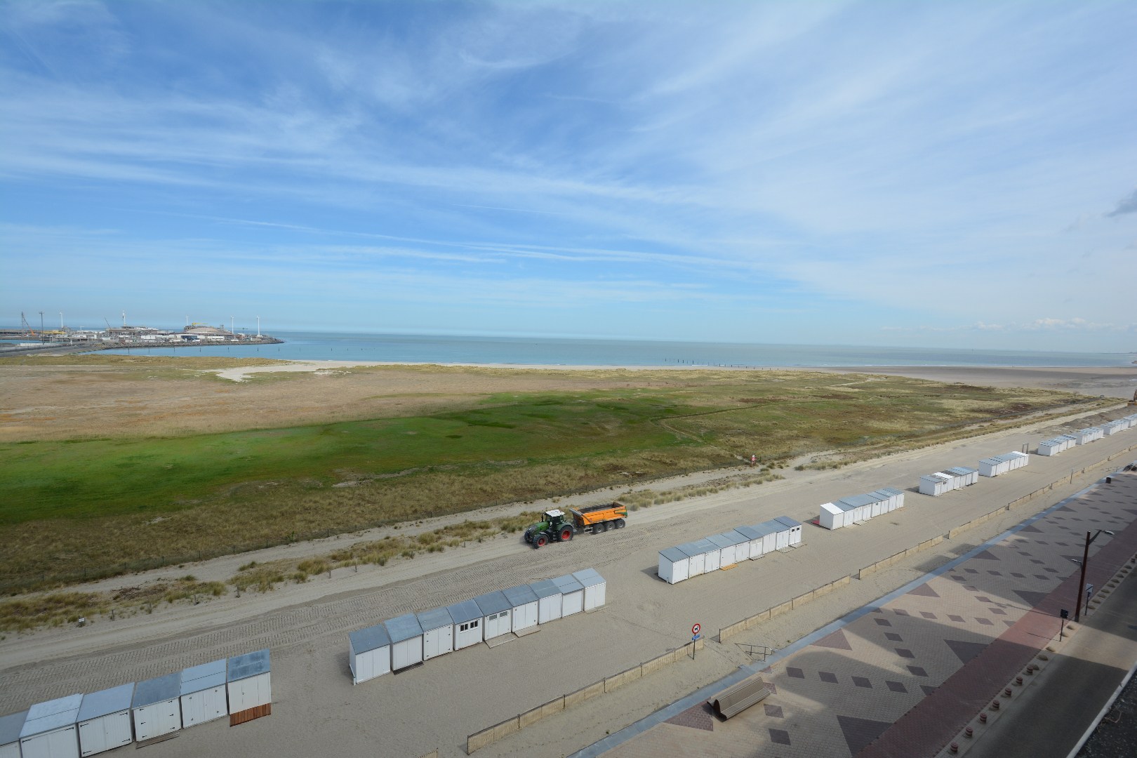 Gezellig appartementje met 2 zeer mooie terrassen en prachtig zicht op zee, de haven en het polderlandschap! 