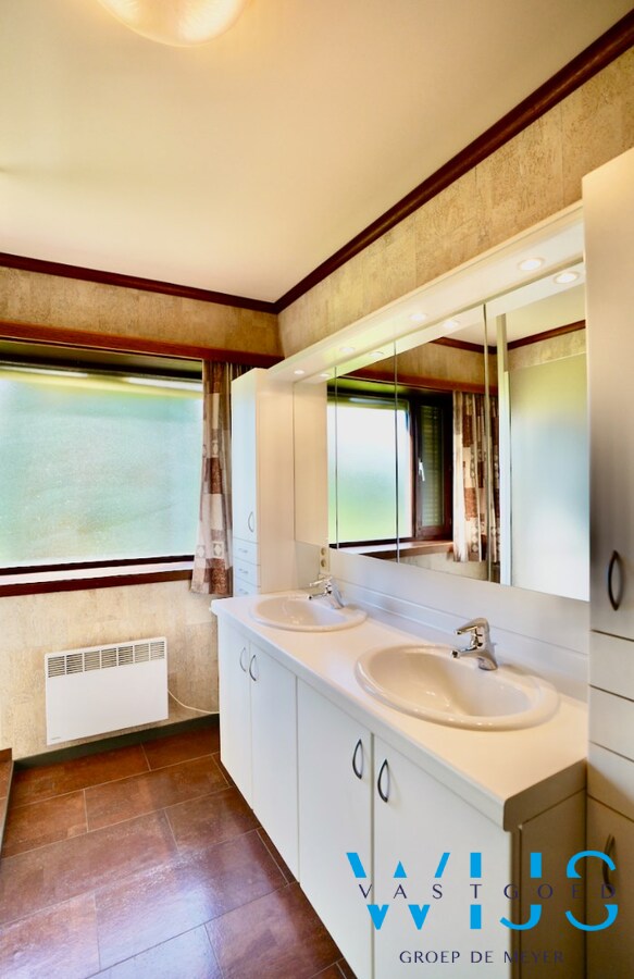 Schitterend woonhuis op een fantastisch perceel van 2859 m² te Drongen ! 