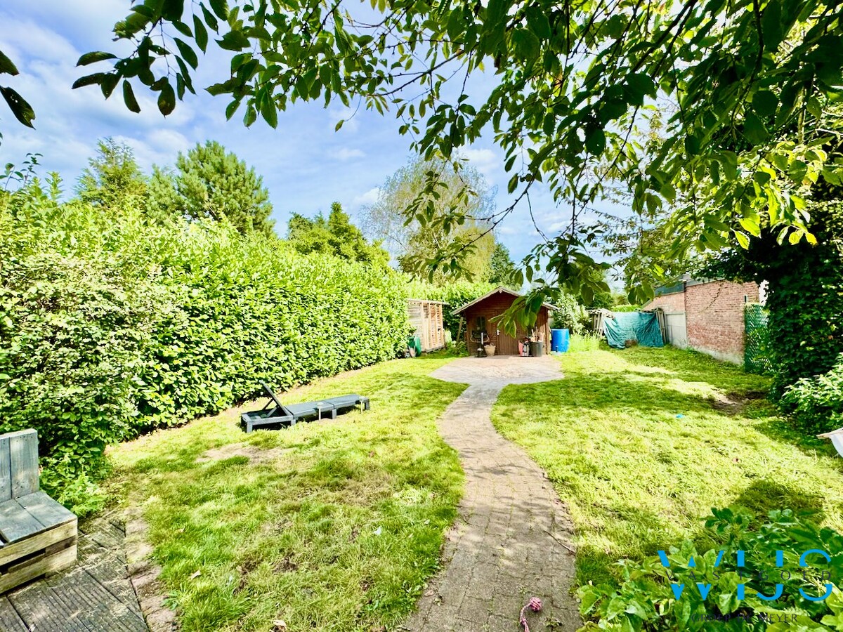 Instapklaar woonhuis op perceel van 450m² te ERTVELDE ! 