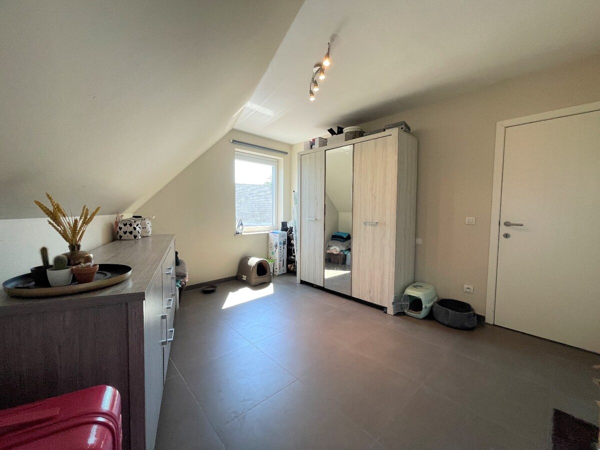 Duplex, nieuwbouwappartement met 3 slaapkamers en terras te centrum Aartrijke (geen gemeenschappelijke kosten) 