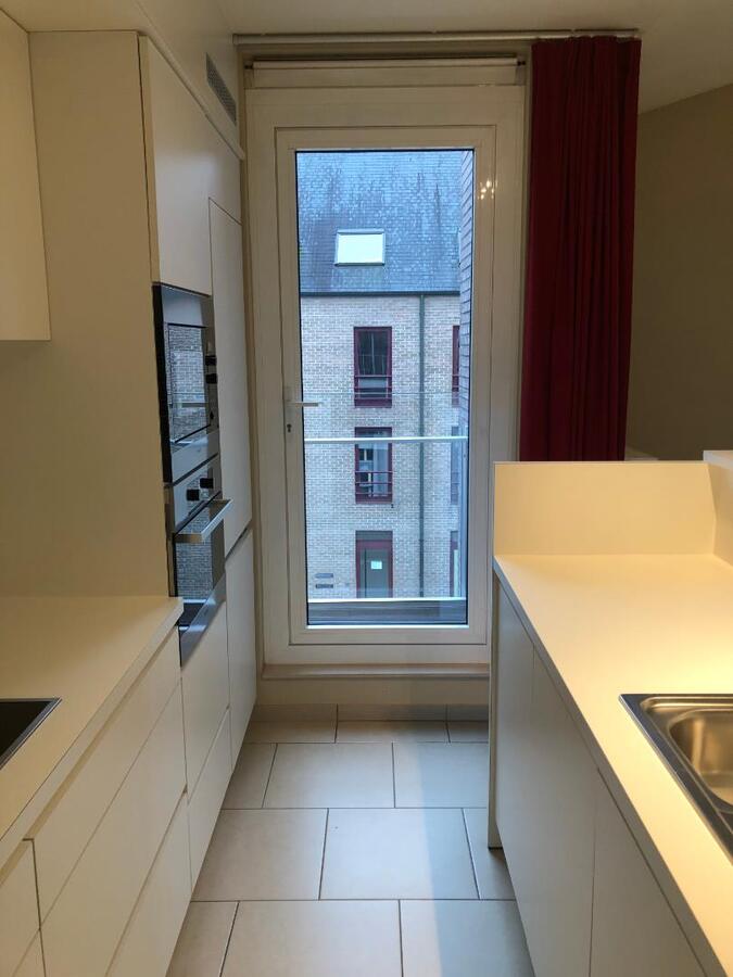 Bijzonder ruim 2-slpk-luxeappartement in centrum De Pinte 