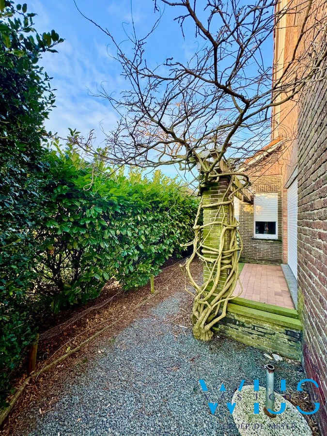 Bungalow op perceel van 651m² in hartje ERTVELDE ! 