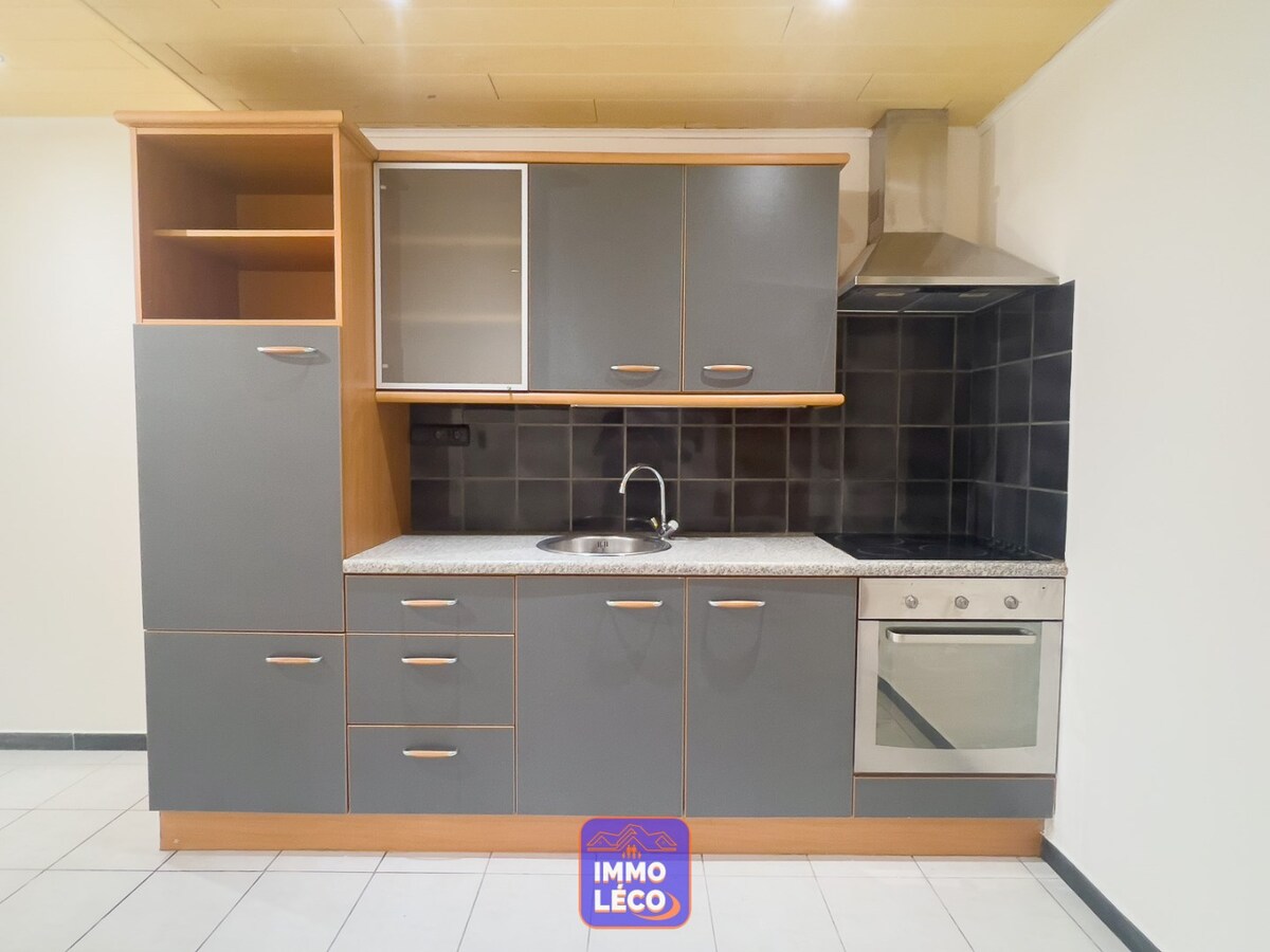 Studio tout confort avec chambre séparée, PARC DE Mouscron ! 