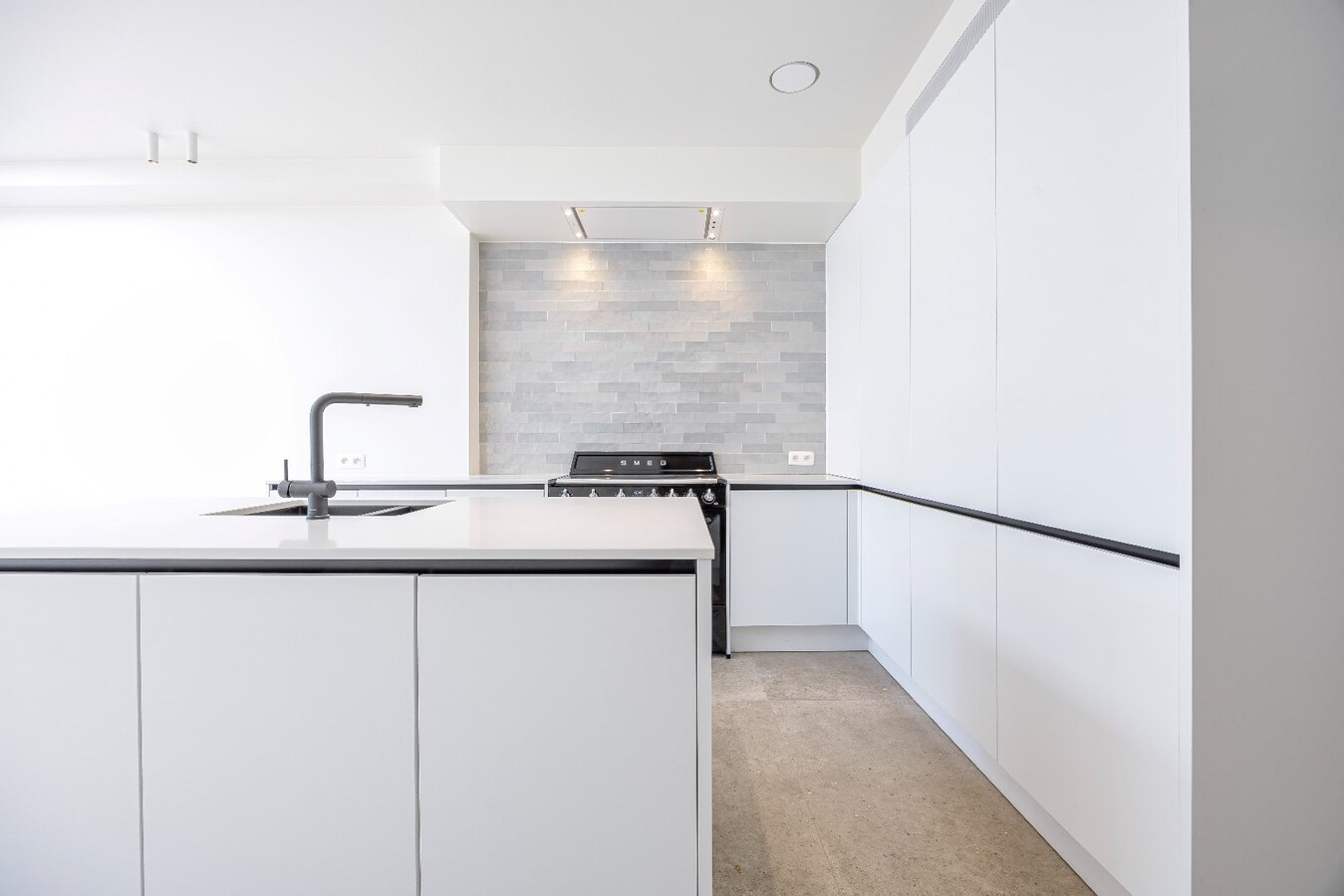 Top gerenoveerde en energiezuinige gezinswoning in het hart van Heist. 