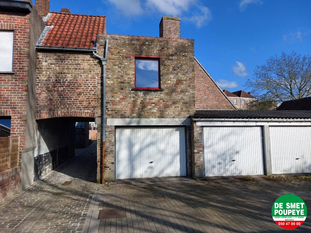 Garagebox met extra opslagruimte 