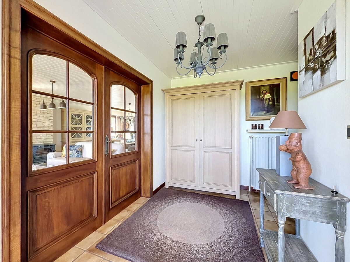 Rustig gelegen villa op 23 are met zicht op bos te Roosdaal 