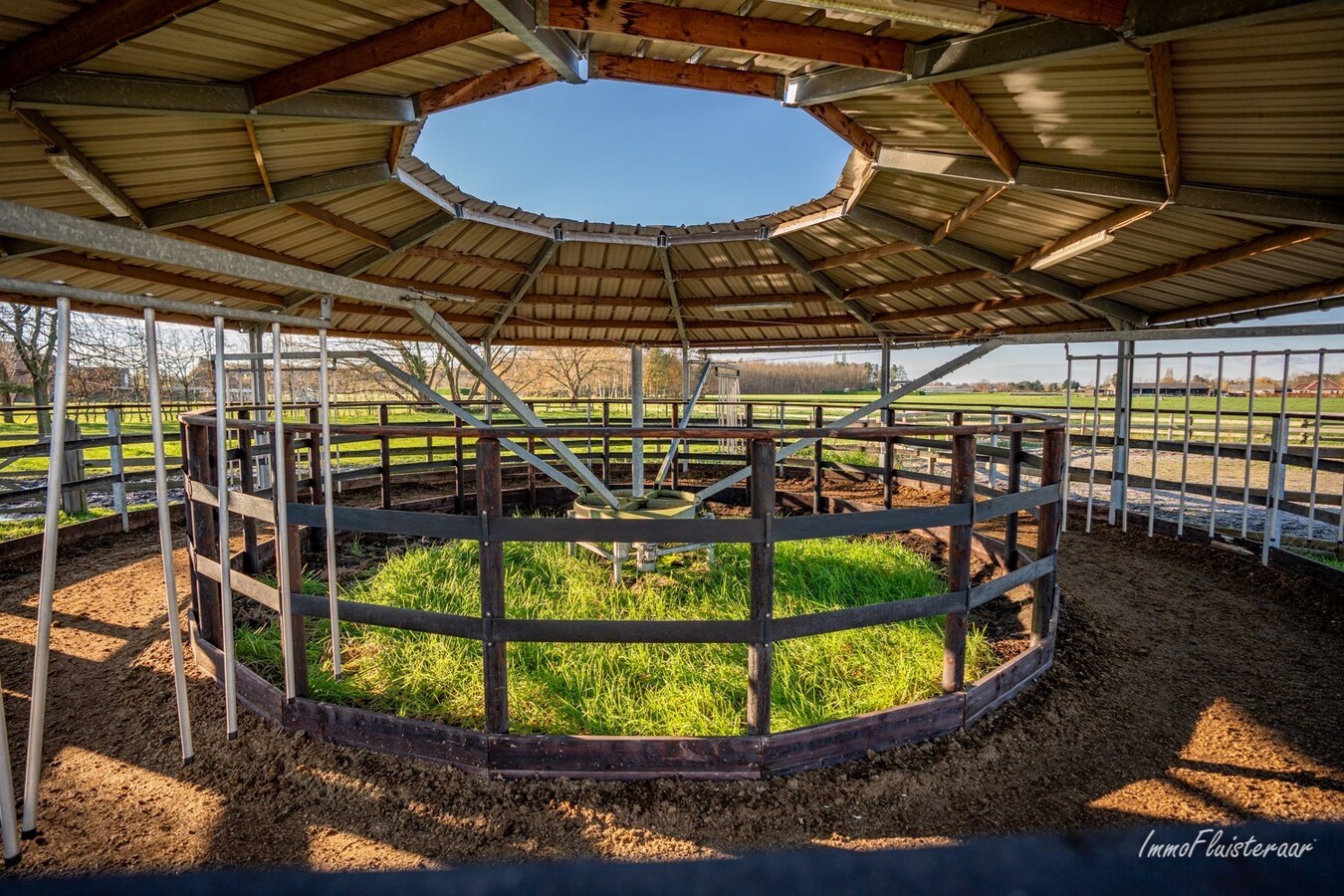 Villa exclusive avec des installations équestres sur environ 1,3 ha à Sint-Katelijne-Waver 