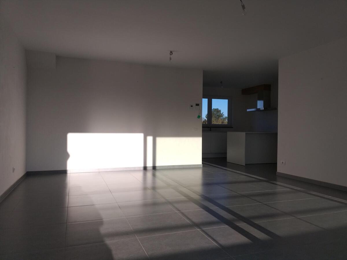 Lichtrijk nieuwbouwappartement 