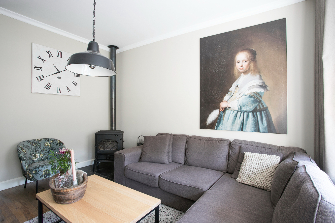 Prachtige afgewerkte hoekwoning op een rustige locatie aan de rand van Hapert. 