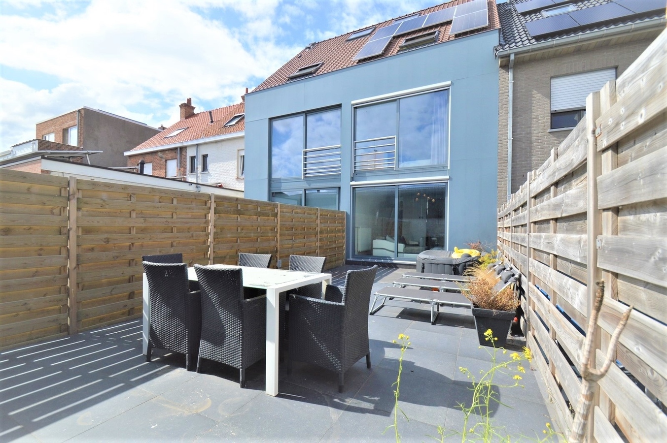 Trendy, recente woning met zongerichte tun - Zeebrugge 