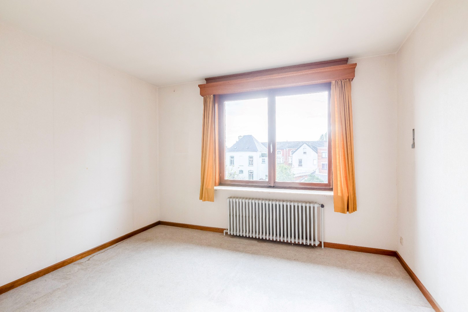 Zeer ruime gezinswoning met tuin en garage nabij Rozenbroekenpark 