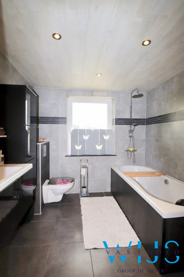 Landelijk gelegen halfopen bebouwing te Assenede 