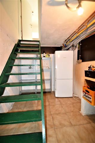 Prachtig gerenoveerde woning met een zeer ruime en zonnige tuin op top locatie in Mol 