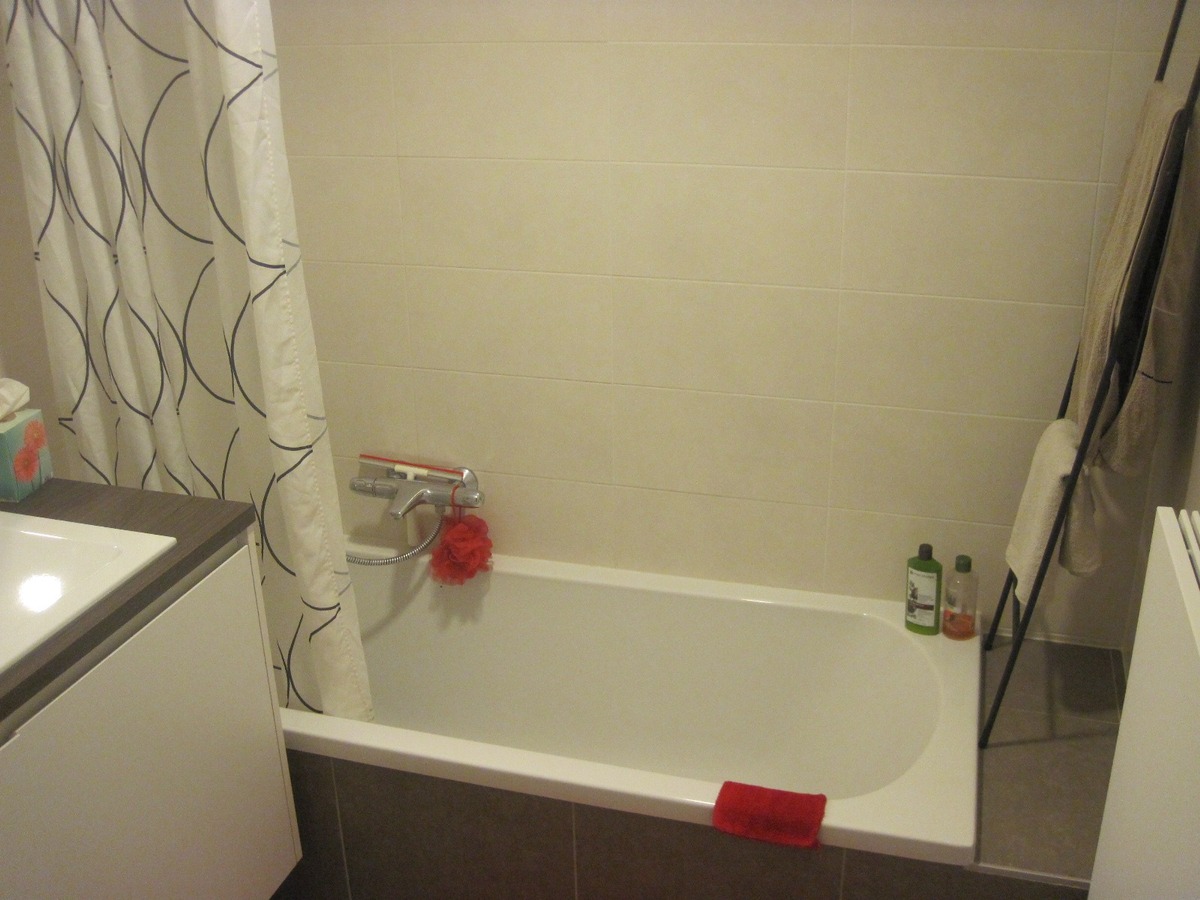 Modern appartement MET TERRAS  - energiezuinig -  nieuw - instapklaar ! 