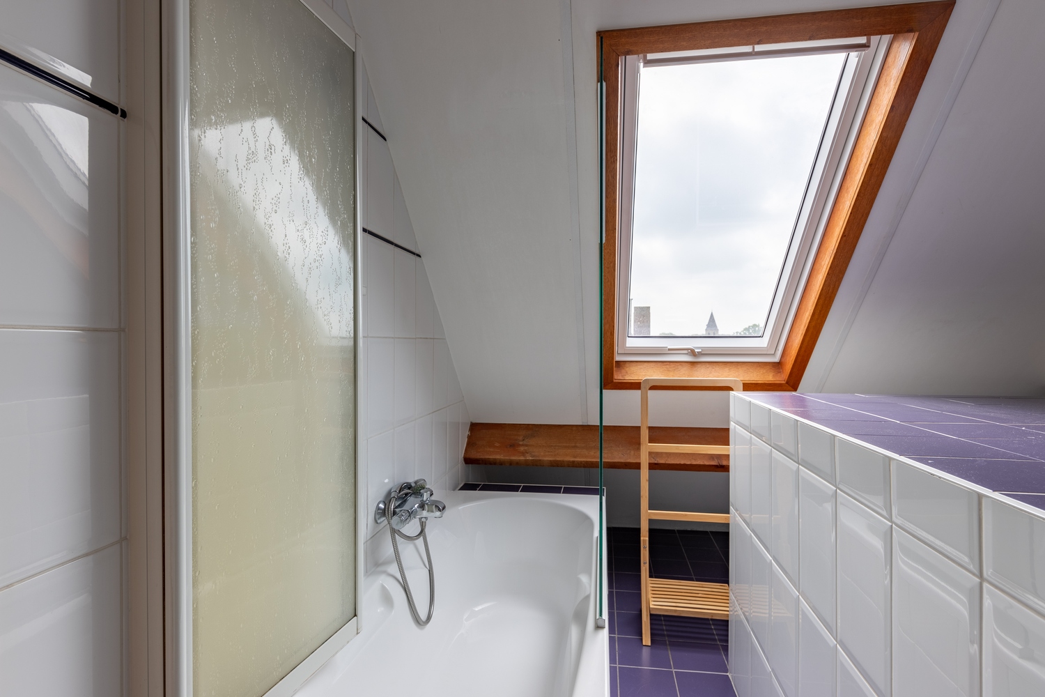 Duplex van 90m², 3 slaapkamers en garage, hartje Herzele 