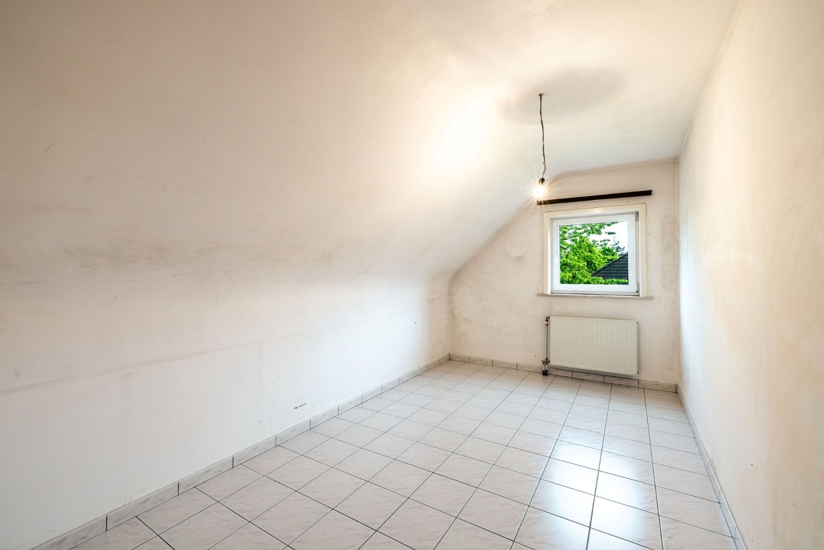 Vrijstaande woning met 4 slaapkamers, tuin en gunstig EPC-label B nabij Gent 