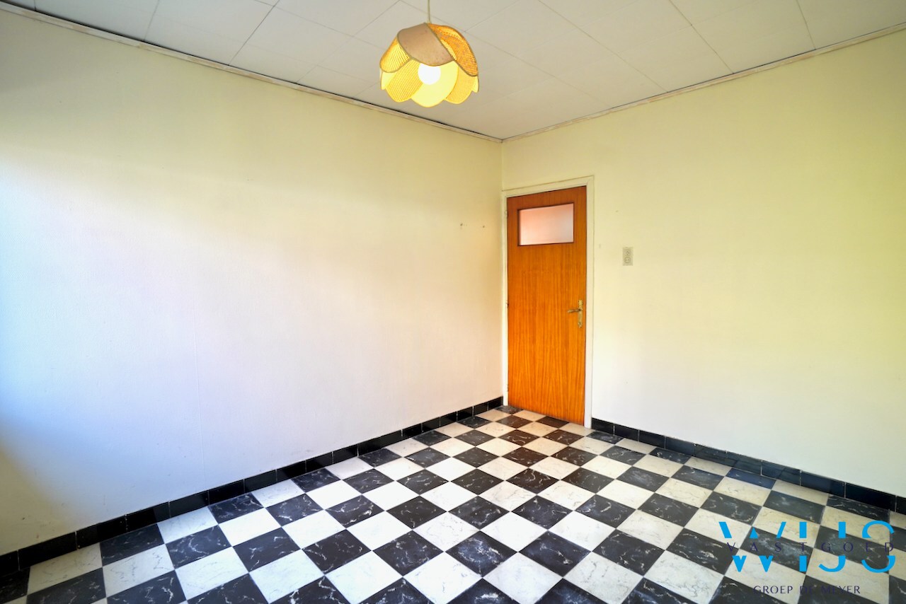 Open bebouwing op ruim perceel van 892m² te Ertvelde ! 