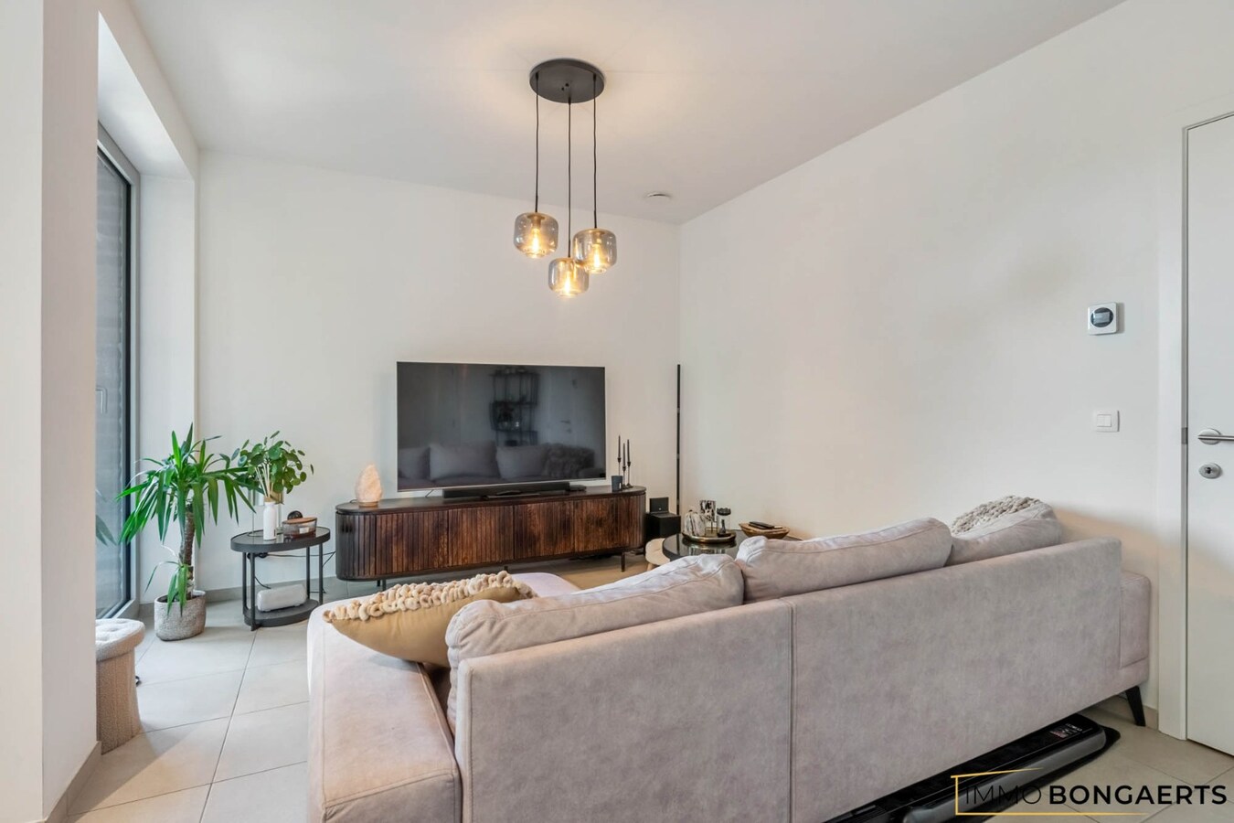 Recent 1-slaapkamerappartement nabij centrum Genk 