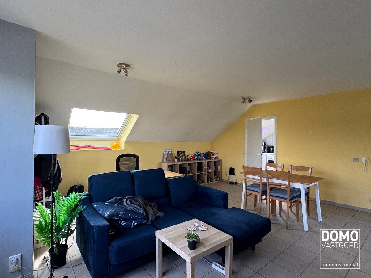 Appartement met 1 slaapkamer en parkeerplaats te huur in centrum Kuringen 