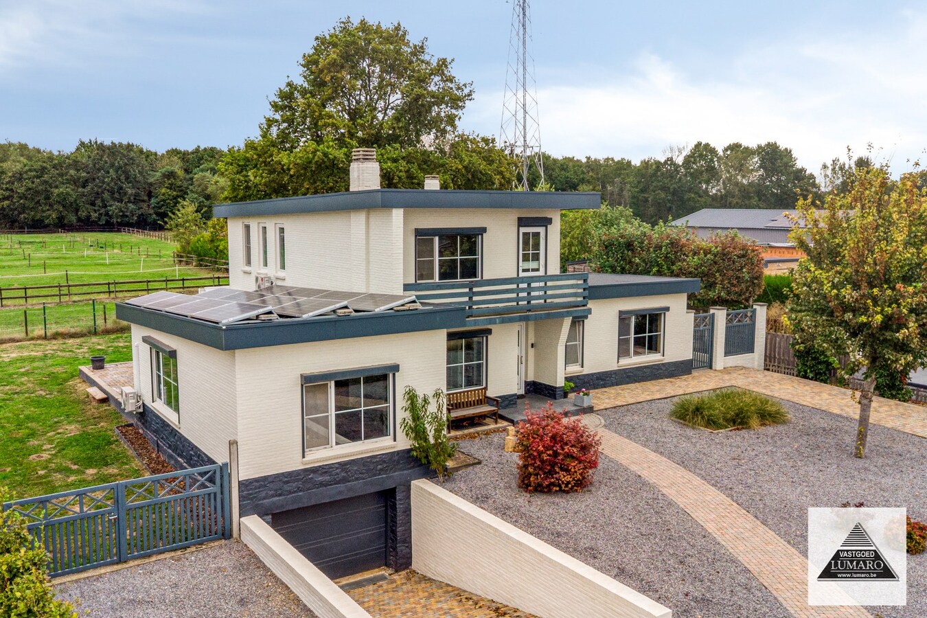 Vrijstaande woning met 4 slaapkamers - zonnepanelen - thuisbatterij 